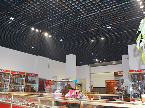 ���̰���